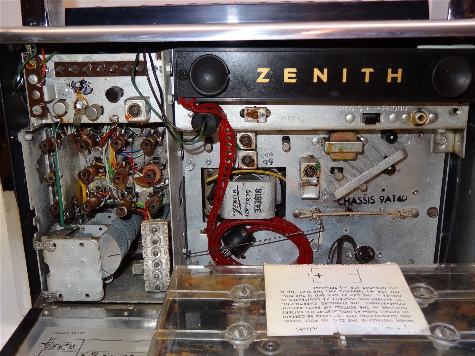 1957 Zenith Trans-Oceanic Royal 1000 Short Wave Portable